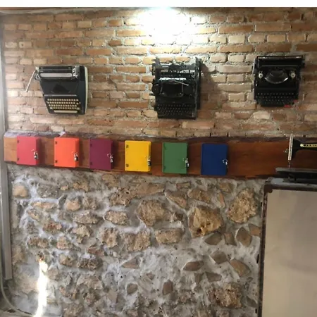 Sehir Merkezi Kaleici Deniz Yakini Muethis Lokasyon * Antalia