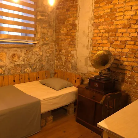 Apartman Sehir Merkezi Kaleici Deniz Yakini Muethis Lokasyon Antalya