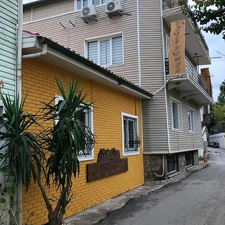 Sehir Merkezi Kaleici Deniz Yakini Muethis Lokasyon Apartman Antalya