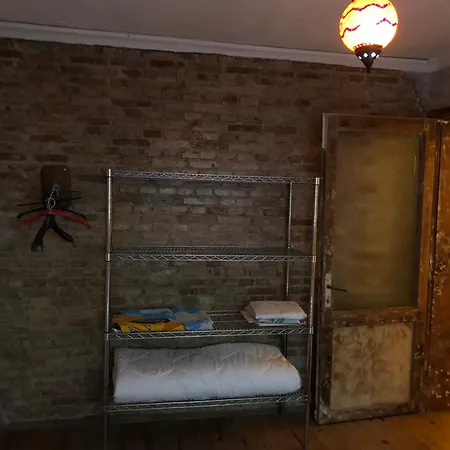 Apartman Sehir Merkezi Kaleici Deniz Yakini Muethis Lokasyon